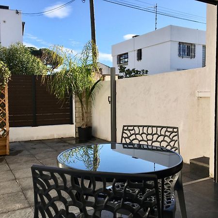 Plage A 400 M Studio Tout Confort Terrasse Clim Parking イエール エクステリア 写真