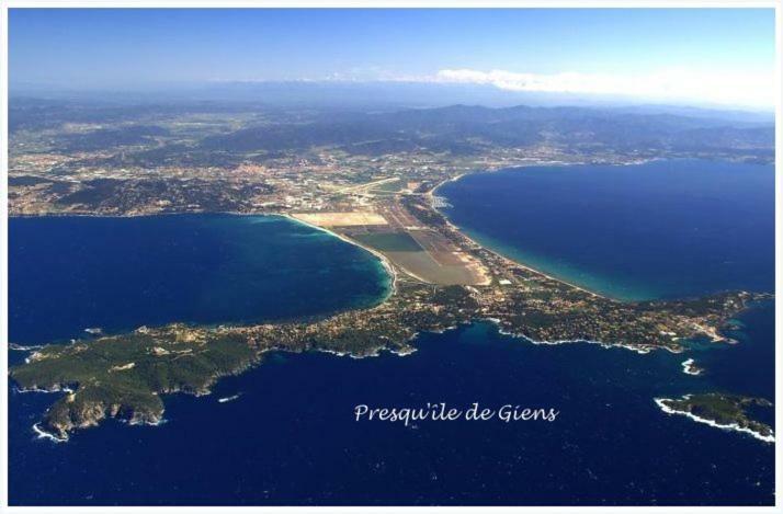 Plage A 400 M Studio Tout Confort Terrasse Clim Parking イエール エクステリア 写真